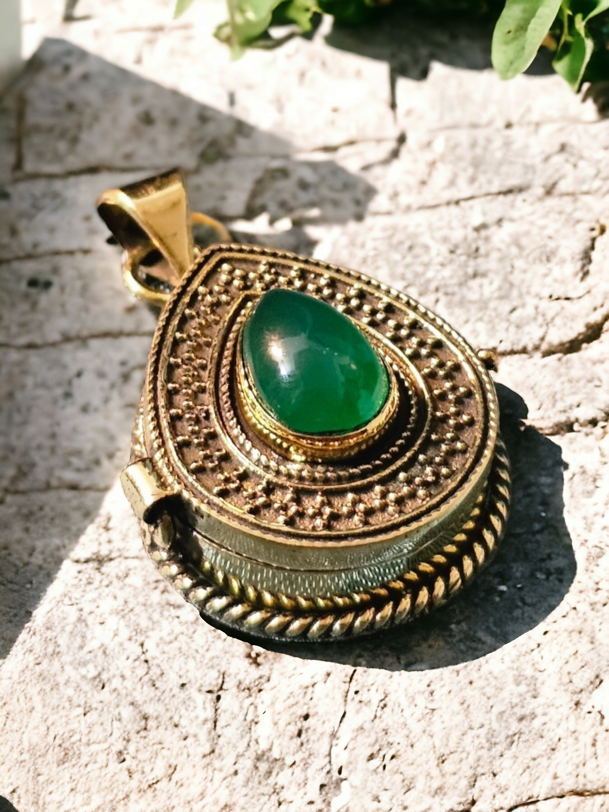 Mossy Whispers Pendant