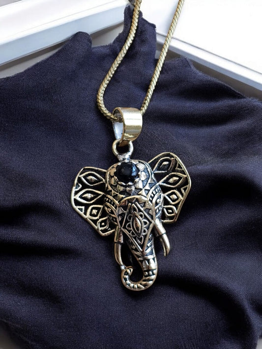 Alaya Pendant