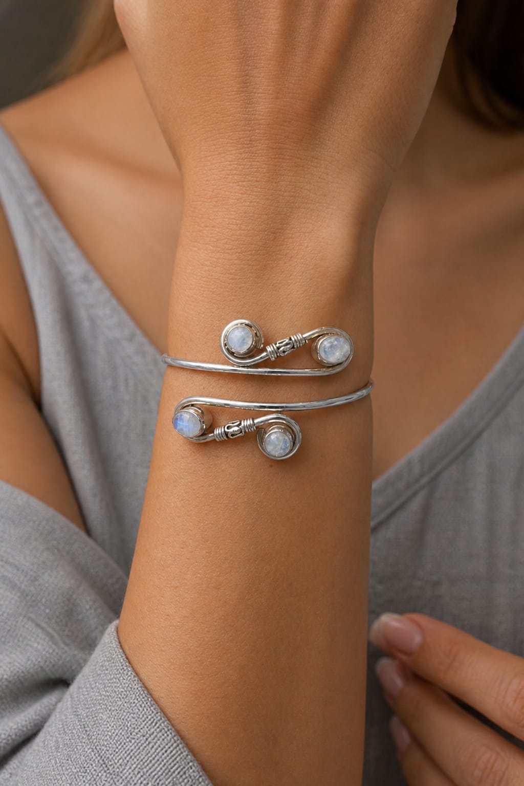 Infinity Loop Moonstone