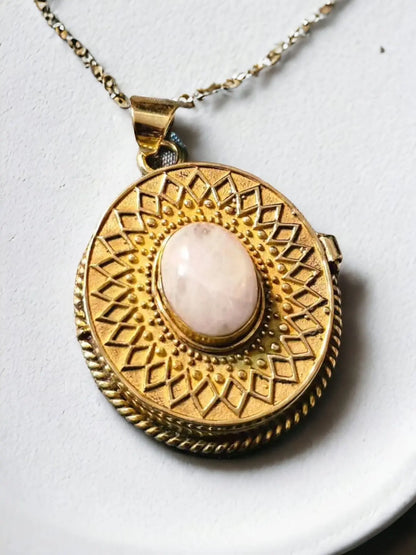 Ziba Locket – Antique Amethyst Centerpiece Bliss Boho