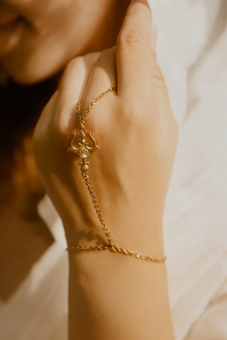 Soma Trishul Hathphool