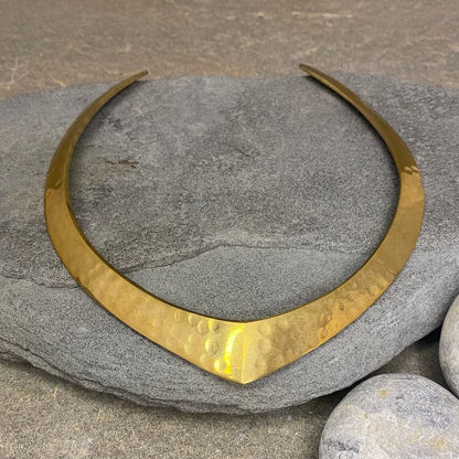 Aahana Torque Neckpiece