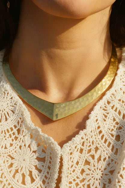 Aahana Torque Neckpiece