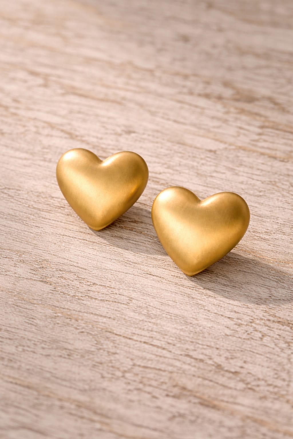 Amora Heart Studs