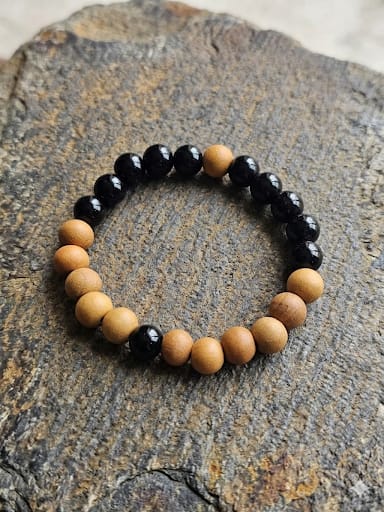 Earth Ground Bracelet – Black Onyx & Sandalwood for Stability & Strength