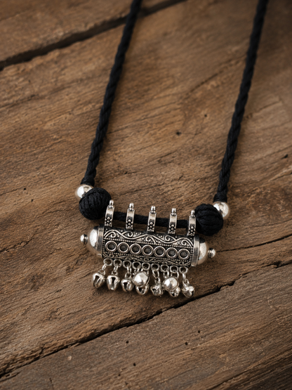 Kaali Thread Necklace