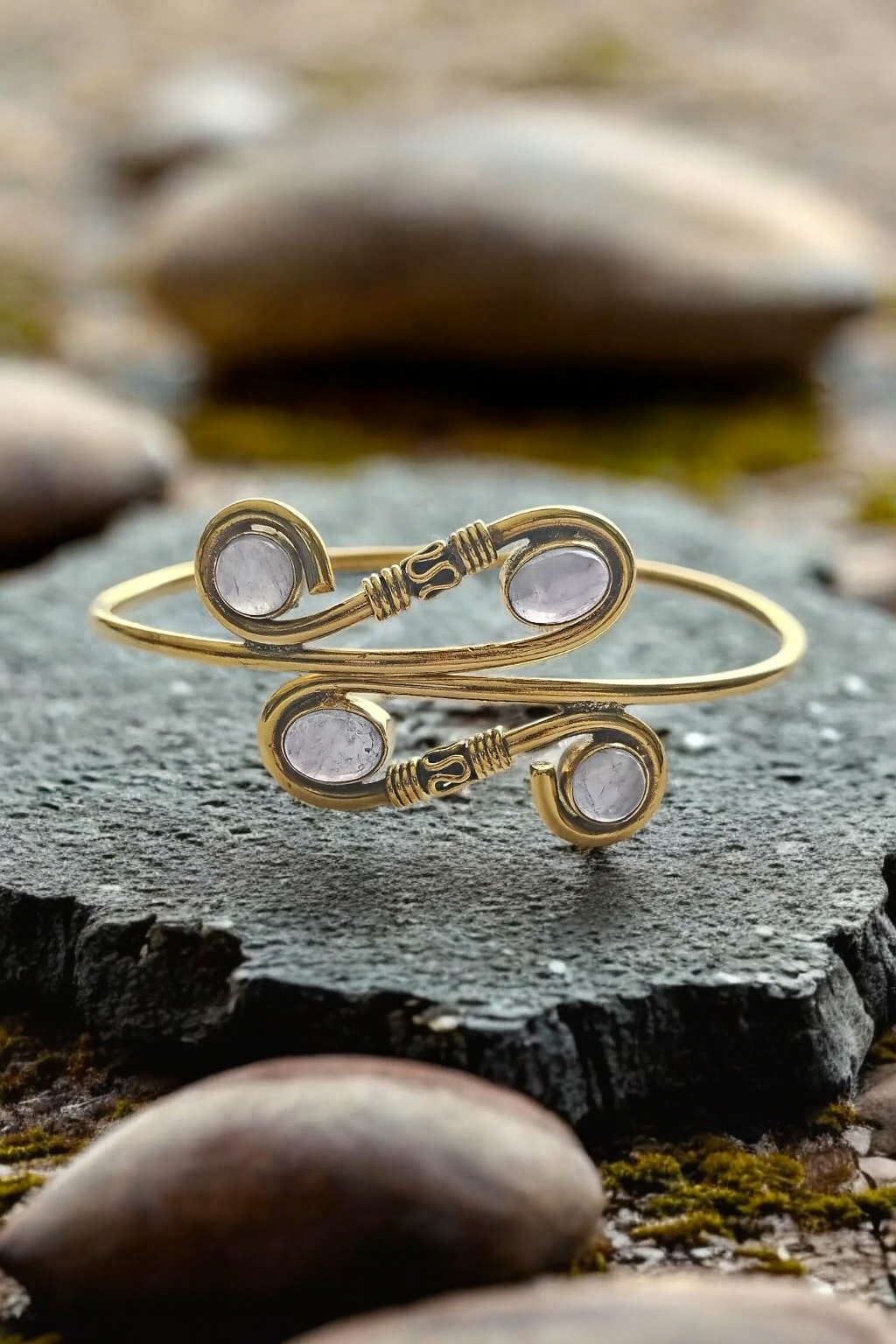 Anantya – The Infinite Bond Bracelet