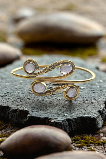 Anantya – The Infinite Bond Bracelet