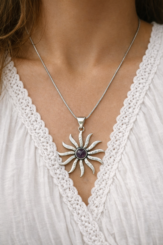 Rayla Necklace with Amethyst Stone